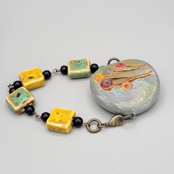 Handcrafted Ceramic and Clay Floral Bracelet Black Beads Lobster Clasp - Picture 2 of 9